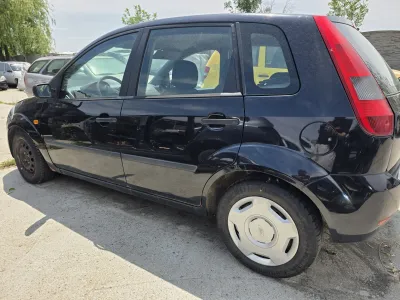 Stop ford fiesta 5 2003 s.