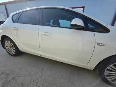 Usa opel astra j d.f