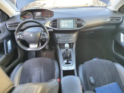 Plansa bord peugeot 308 mk2