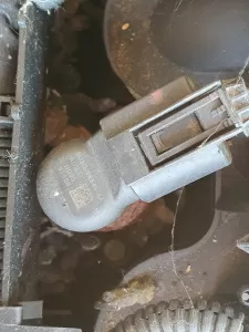 Injector 2.7 d jaguar xf   5u3q-9k546-aa