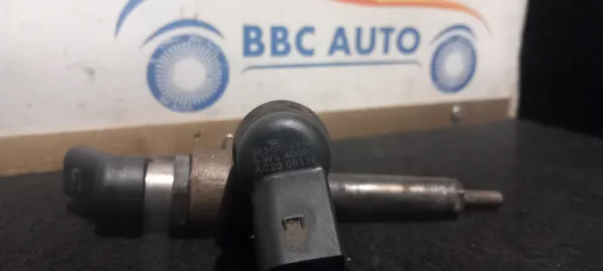 Injector 2.0 d peugeot 307  9636819380