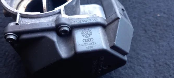 Clapeta acceleratie 2.0 bmp vw passat 03g128063a