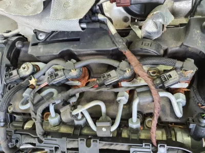 Injector 2.0 crb vw golf 7  04l130277ak