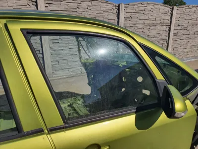 Geam usa suda sa01 d.f