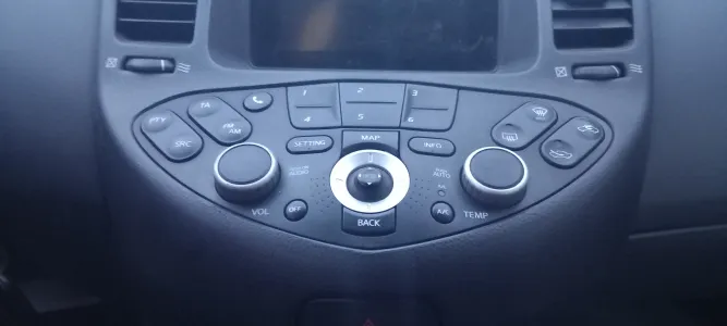 Modul media nissan primera p12