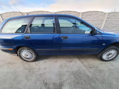 Usa volvo v40  vw d.sp combi