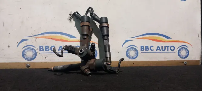 Injector 1.9 d f9q renault laguna 2  0445110021