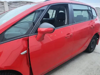 Usa opel zafira c s.f