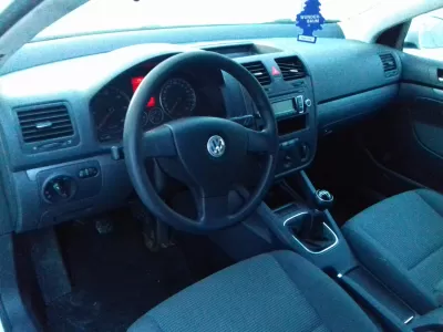 Vw golf 5 1.9 bls