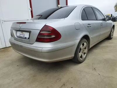 Mercedes e-class e220 w211
