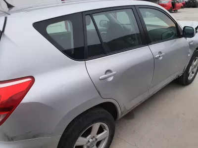 Toyota rav 4 2.2 d 2006