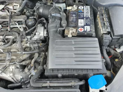 Carcasa filtru aer  vw passat b8