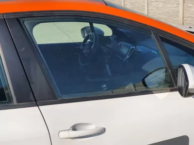 Geam usa peugeot 208 d.f