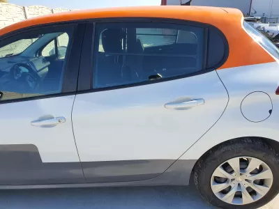 Geam usa peugeot 208 s.sp