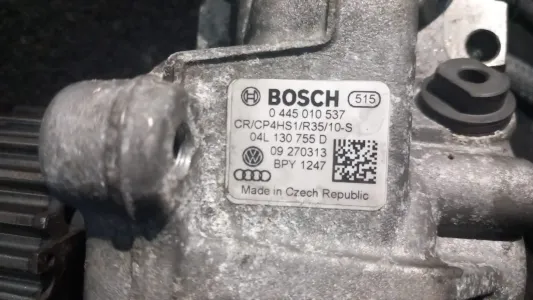 Pompa injectie 2.0 ckf seat leon 5f  04l130755d