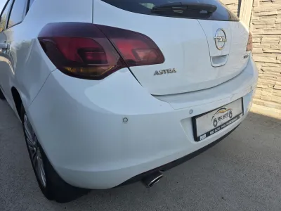Bara spate opel astra j  hatchback cu senzori