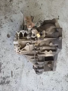 Cutie viteze manuala 2.2 d hyundai santa fe 2 5tr 