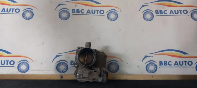 Clapeta acceleratie 1.6 fsi vw golf 5 03c133062a