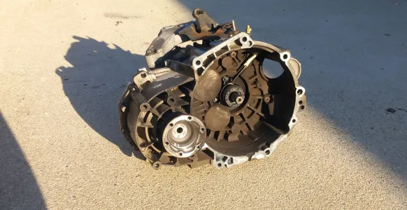 Cutie viteze manuala 2.0 cffb vw passat b7