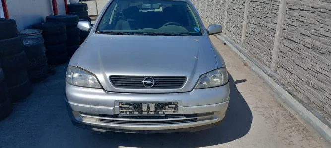 Opel astra g 1.6b