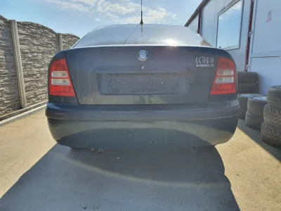 Skoda octavia 1 1.6b