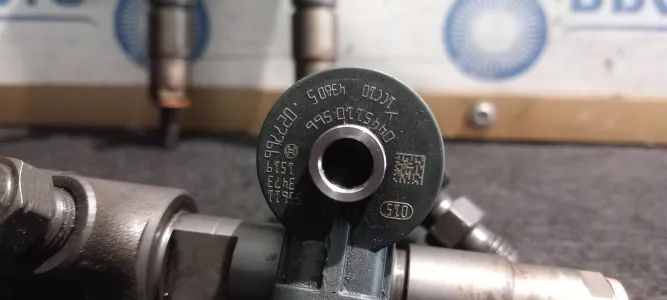 Injector 1.6 d dv6fc peugeot 508  0445110566