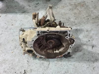 Cutie viteze manuala 1.4 b mazda 3 2005