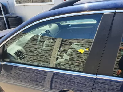 Geam usa vw golf 5 combi s.f